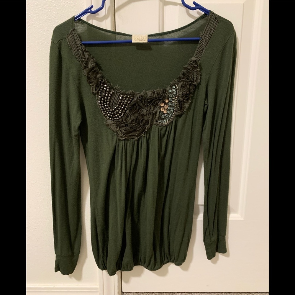 Day trip top from buckle